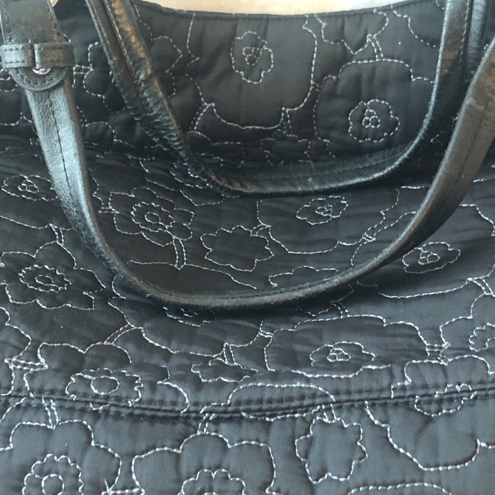 Thirty-One Black Quilted Purse Pre-Owned